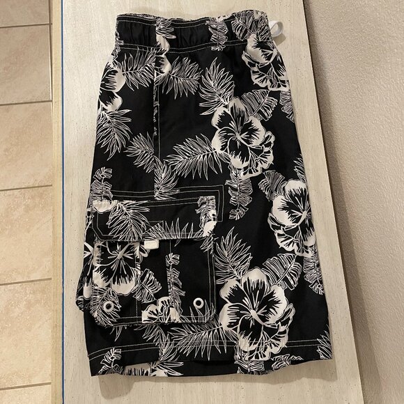 Ocean Pacific OP Mens Black and White Hawaiian Floral Print Swim Trunks - Picture 3 of 7